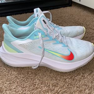 Women’s Nike Zoom Winflo